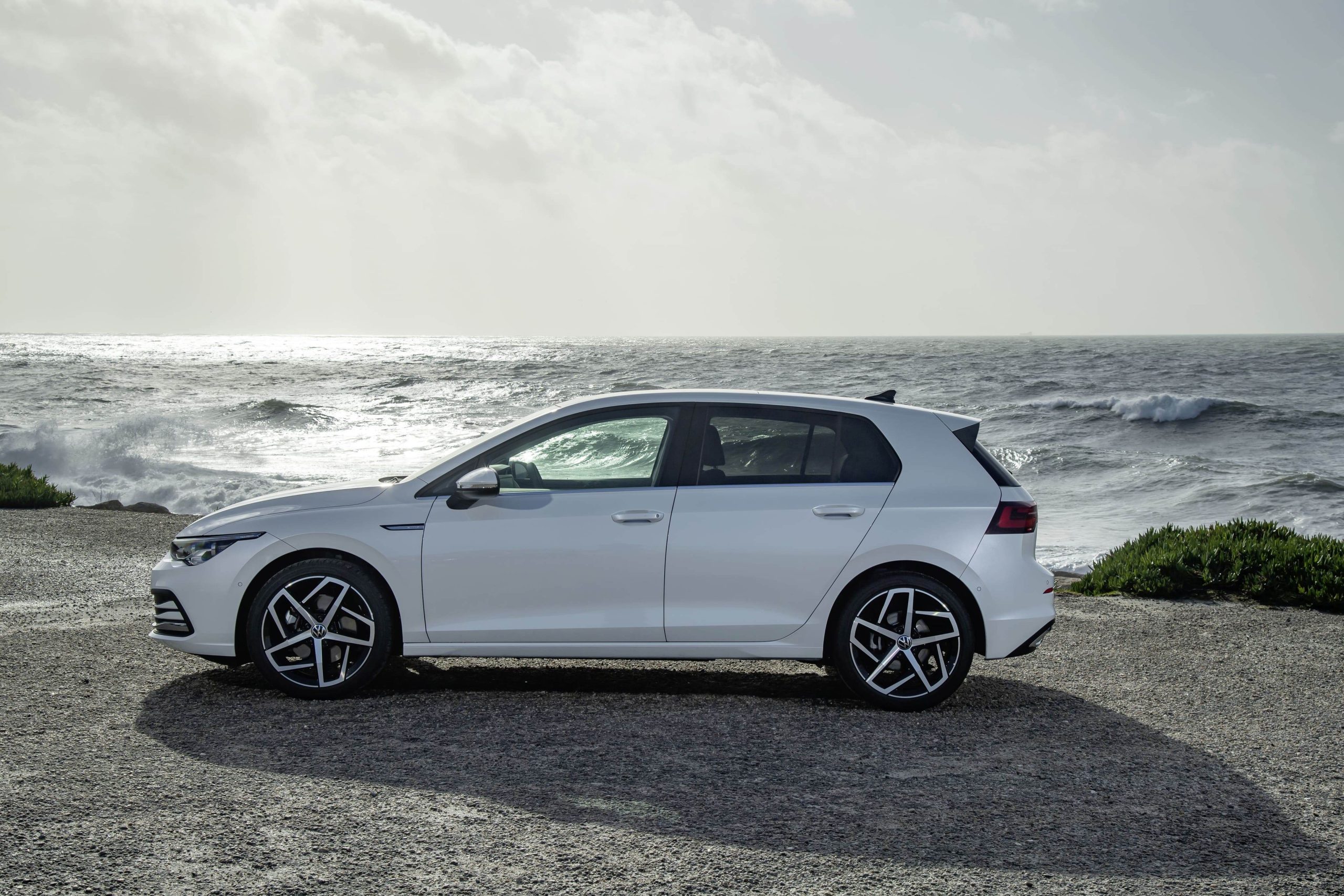 Volkswagen Golf 1.5 eTSI R-Line