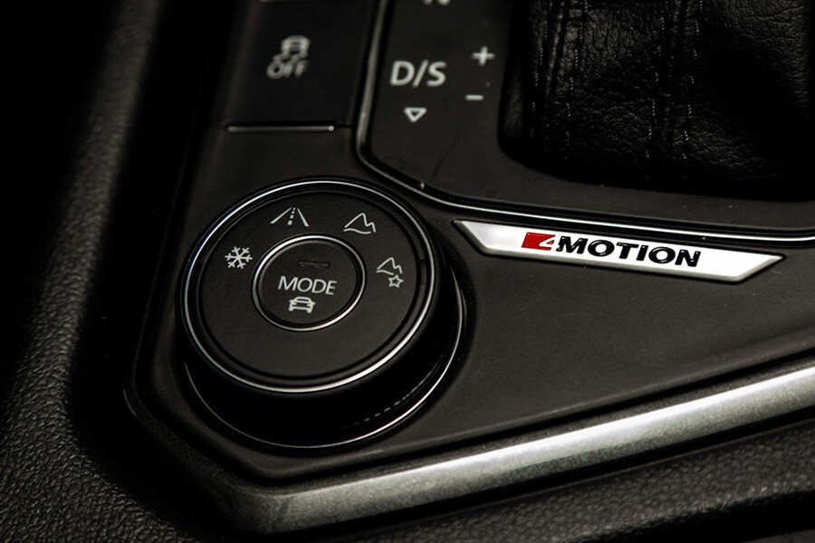 Volkswagen Tiguan Allspace 2.0L - Hình 10