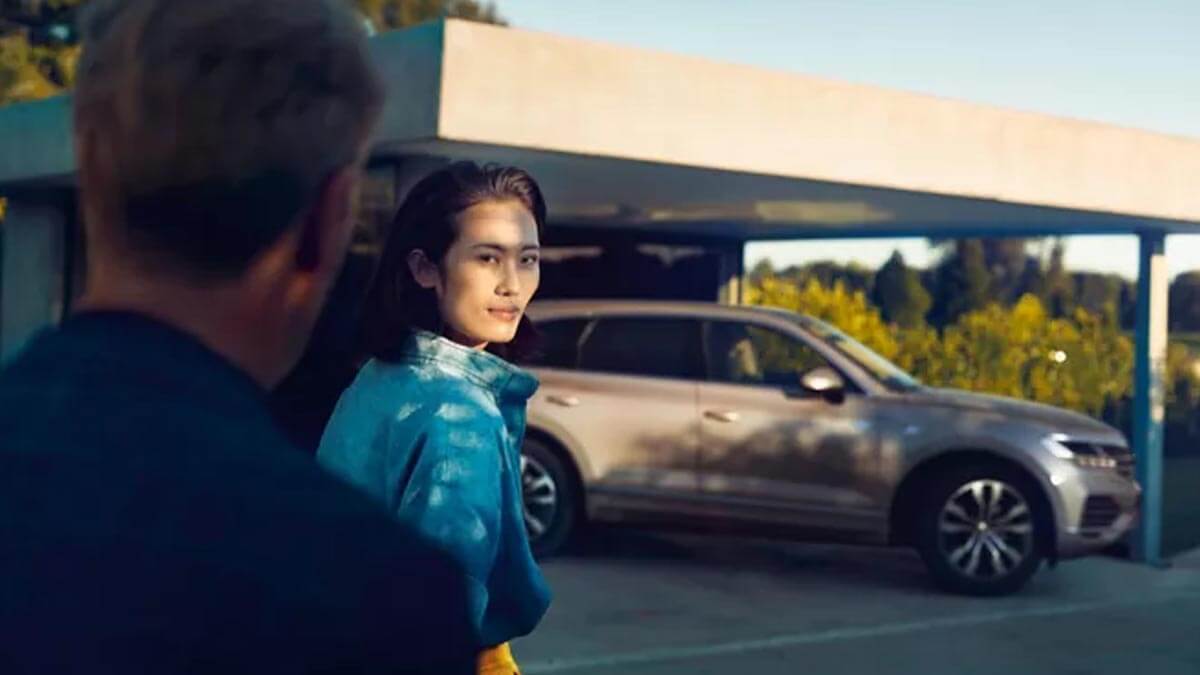 VW TOUAREG LUXURY &#8211; Màu Be