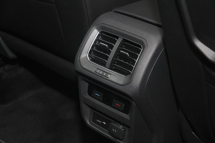 Volkswagen Tiguan Allspace 2.0L - Hình 16