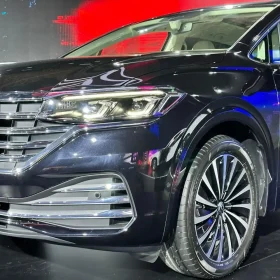 VW Viloran Luxury – Màu Đen 2025