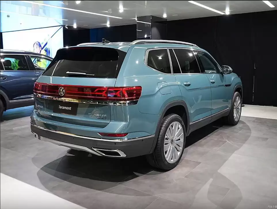 VW Teramont President Vip &#8211; Màu Xanh