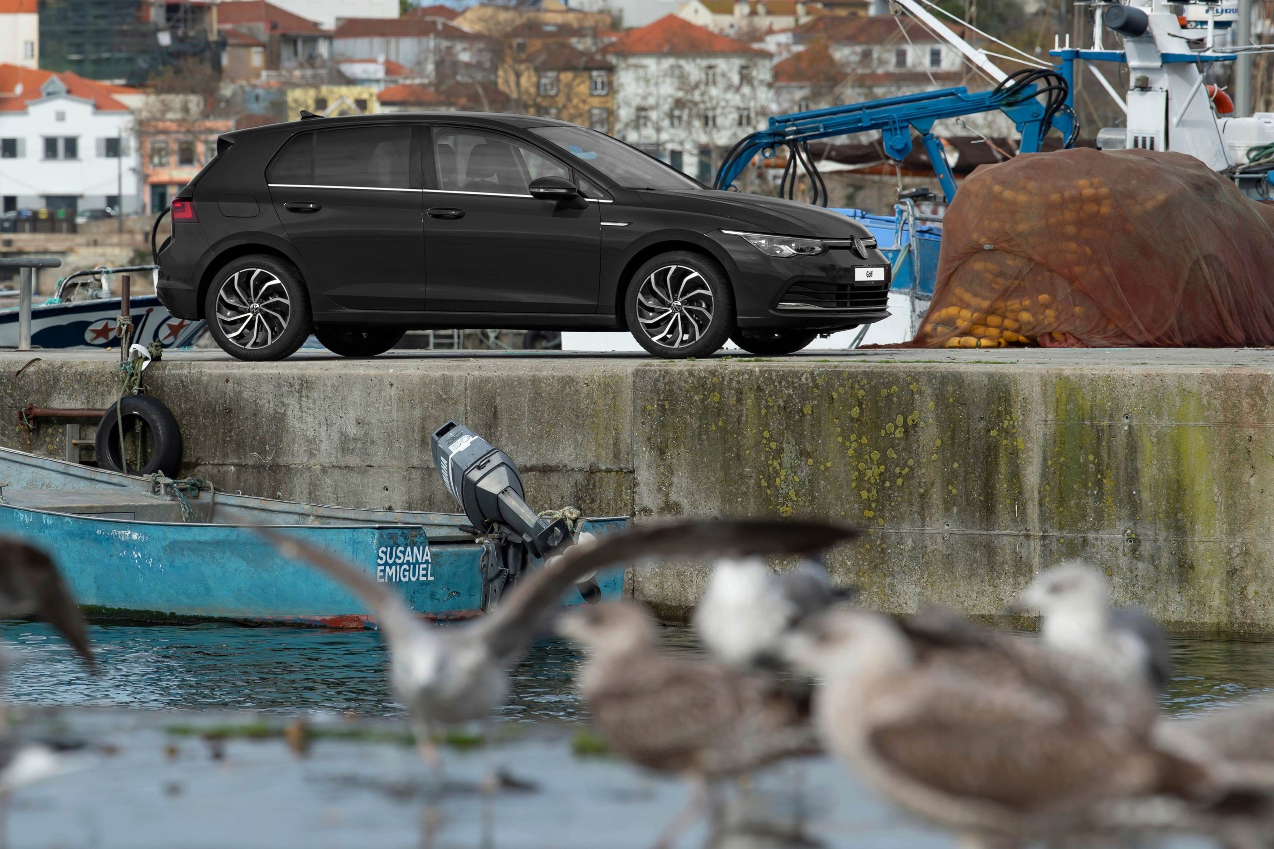 Volkswagen Golf 2025  | Hình ảnh chi tiết, Thông số kỹ thuật và Giá bán mới nhất