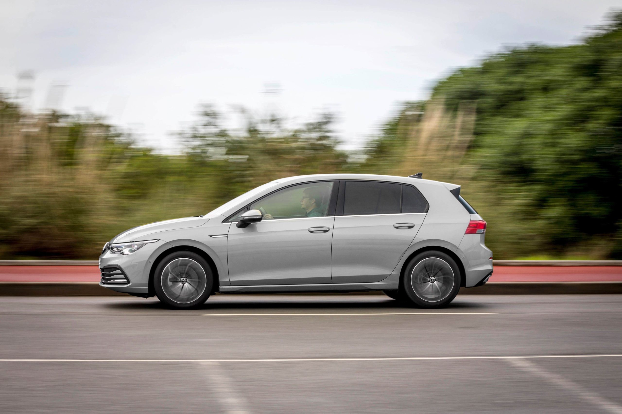 Volkswagen Golf 2025  | Hình ảnh chi tiết, Thông số kỹ thuật và Giá bán mới nhất