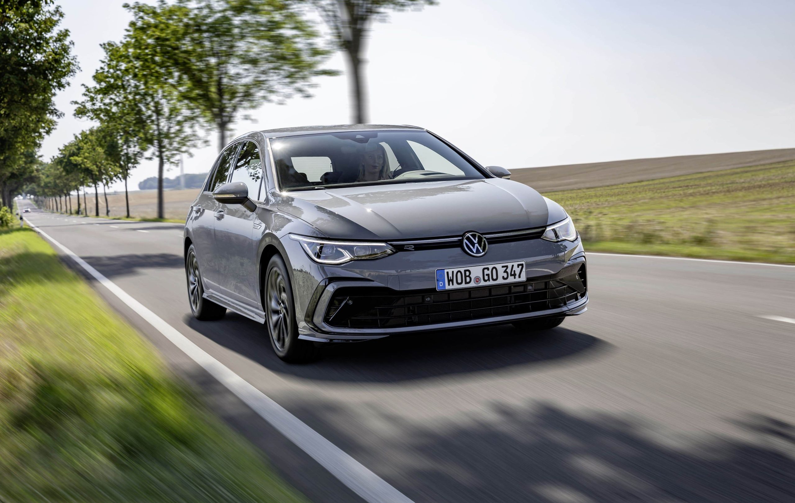 Volkswagen Golf 2025  | Hình ảnh chi tiết, Thông số kỹ thuật và Giá bán mới nhất