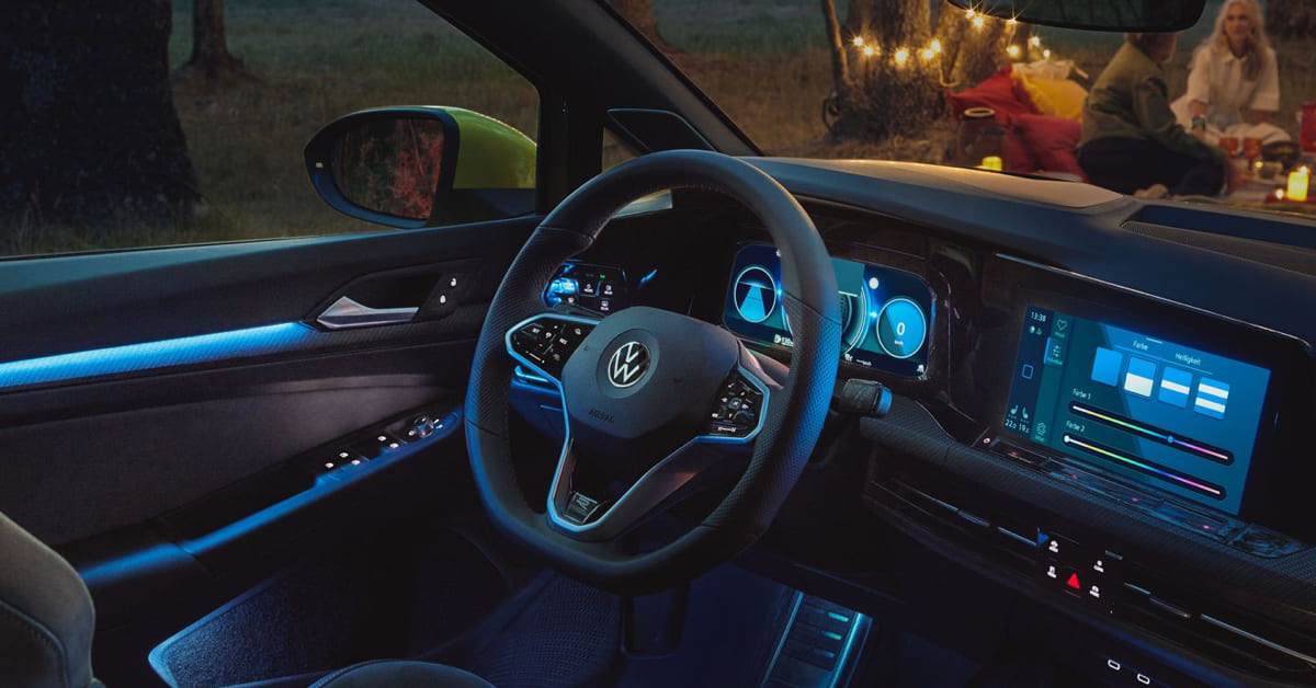 Volkswagen Golf 2025  | Hình ảnh chi tiết, Thông số kỹ thuật và Giá bán mới nhất