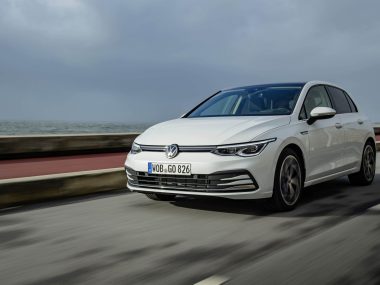 Volkswagen Golf 2025  | Hình ảnh chi tiết, Thông số kỹ thuật và Giá bán mới nhất