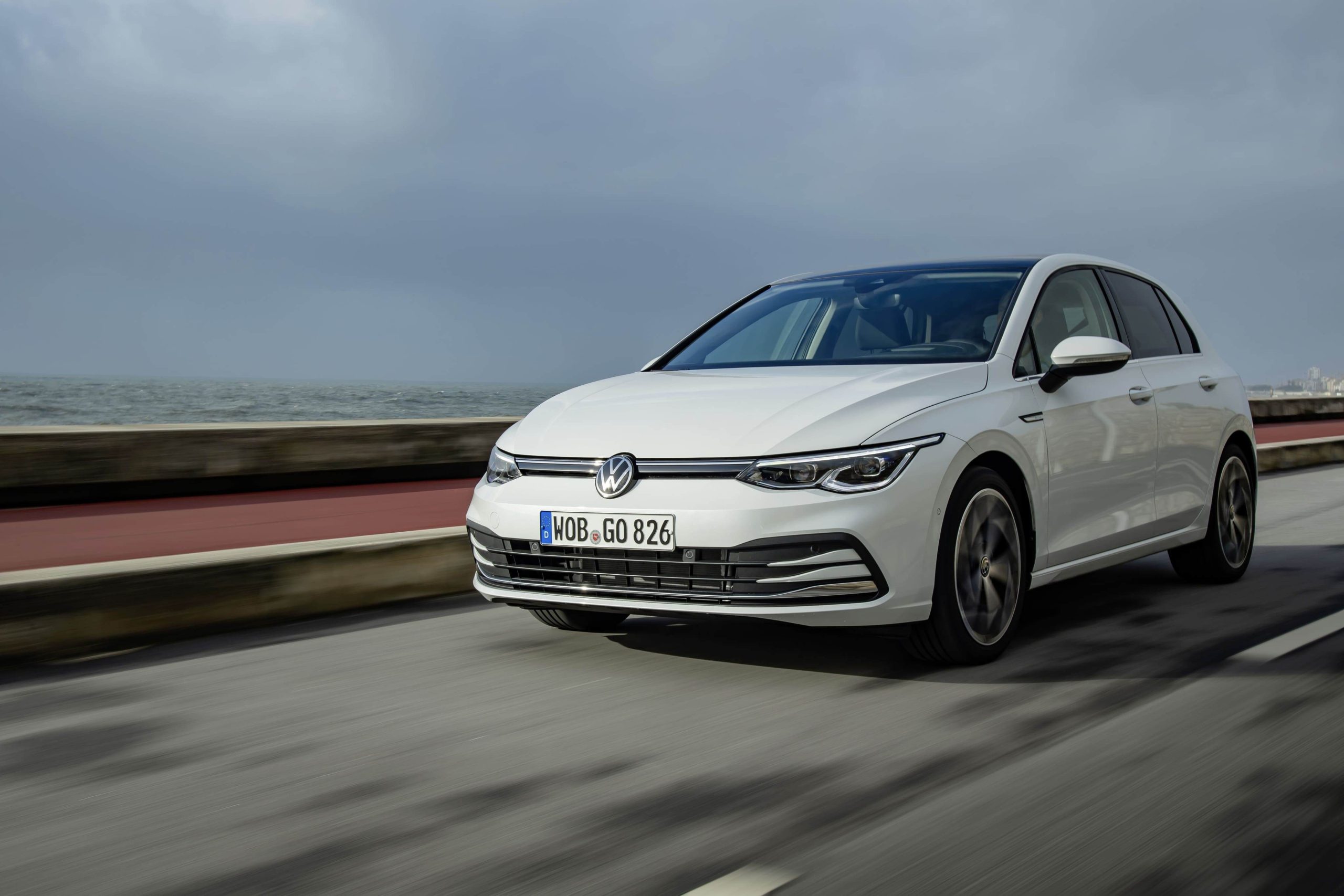 Volkswagen Golf 2025  | Hình ảnh chi tiết, Thông số kỹ thuật và Giá bán mới nhất